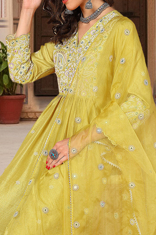 yellow-silk-blend-solid-yoke-design-flared-style-suit-set-pkskd2125