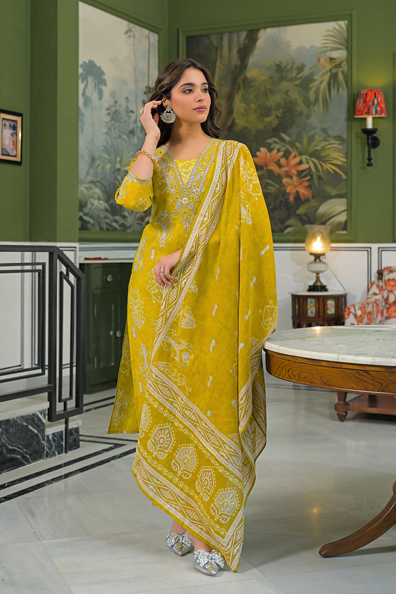 yellow viscose ikat printed straight kurta trousers with dupatta pkskd3149
