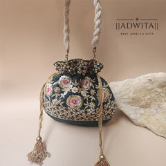 Adwita - Floral Saga Potli