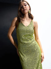 ساسافراس - فستان ماكسي أخضر مزين بالترتر للنساء