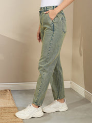 Women Green Washed Tapered Jeans