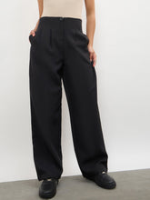 Women Black Dual-Dart No-waistband Mid Rise Korean Pants