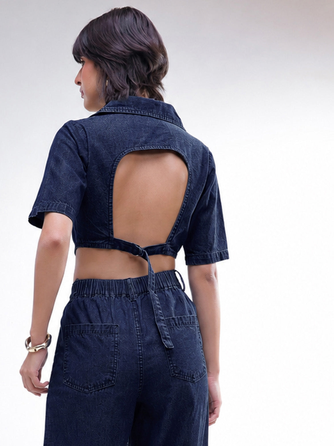 Navy Back Cut-Out Crop Top With Straight Jeans-SASSAFRAS