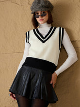 women black white striped v neck sweater vest sfswsh7607