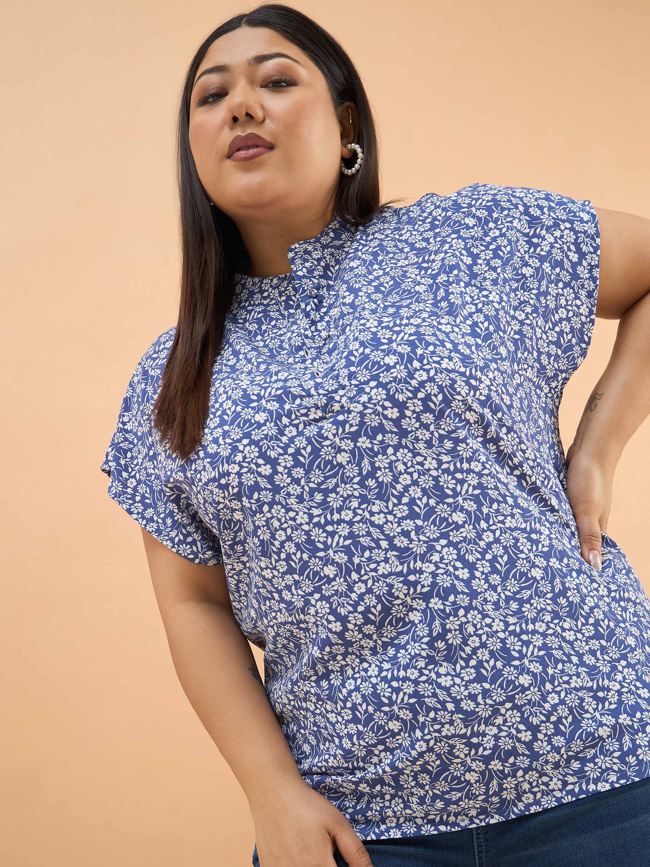 Women Blue Ditsy Floral Mandarin Collar Regular Top
