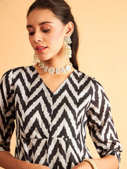 Shae by SASSAFRAS - Black Ikat Print Kali Kurta