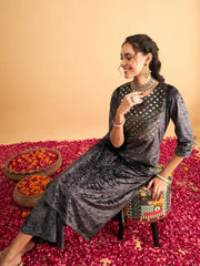 Shae by SASSAFRAS - Women Grey Velvet Front Embroidered Straight Kurta with Pants