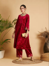 Shae by SASSAFRAS - Women Fuchsia Velvet Embroidered Gathered Kurta with Pants