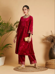 Shae by SASSAFRAS - Women Fuchsia Velvet Embroidered Gathered Kurta with Pants