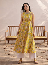Yellow Floral Embroidered Sleeveless Kurta Shae by SASSAFRAS