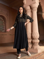 Shae by SASSAFRAS - Women Black Floral Bodice Foil Anarkali Kurta With Pants