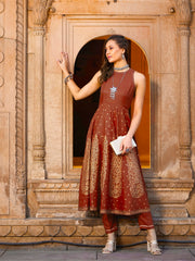 Shae by SASSAFRAS - Women Rust Kali Foil Sleeveless Anarkali Kurta With Pants