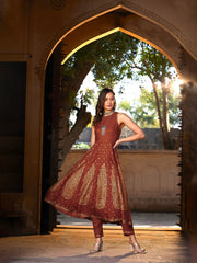 Shae by SASSAFRAS - Women Rust Kali Foil Sleeveless Anarkali Kurta With Pants