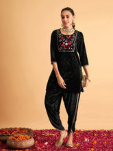 Shae by SASSAFRAS - Women Black Velvet Embroidered Short Kurta With Dhoti Pants