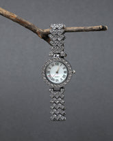 White Crystal Stones Analog Round Dial With Silver Crystal Stone Metal Strap