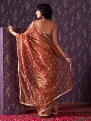 ساري شبكي لامع بلون الصدأ مع تطريز متسلسل ودانتيل مزين بالترتر