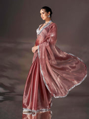 ساري شيفون ساتان لامع بلون معدني مع دانتيل مزين