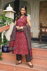 maroon rayon blend floral printed straight kurta trousers with dupatta