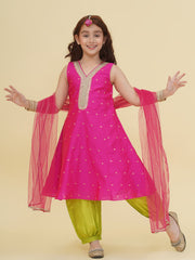 Sleeveless Above Knee Length Silk Kurta & Salwar With Dupatta - Pink