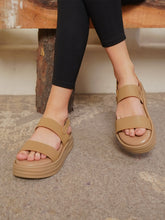 صنادل كاجوال أنيقة بكعب مسطح وحزام خلفي