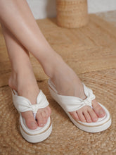 صندل أنيق وعصري بكعب إسفيني 2.5 بوصة، مفتوح من الخلف، مقدمة دائرية