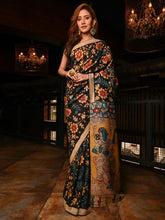 ساري نسائي أسود مطبوع من القطن والكتان بتصميم أنيق مع قطعة بلوزة