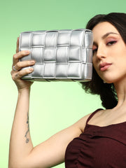 حقيبة كتف نسائية من ذا بوفي إنترواين - فضية اللون