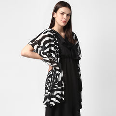 Women's Black and White Georgette Printed Open Shrug