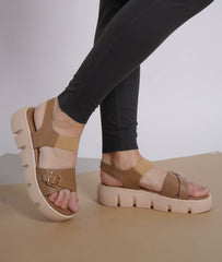 صندل كاجوال أنيق بكعب عالٍ ومنصة مقاس 1 بوصة