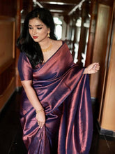 ساري نسائي من مزيج الحرير، أزرق داكن، بتصميم منسوج، مع قطعة بلوزة