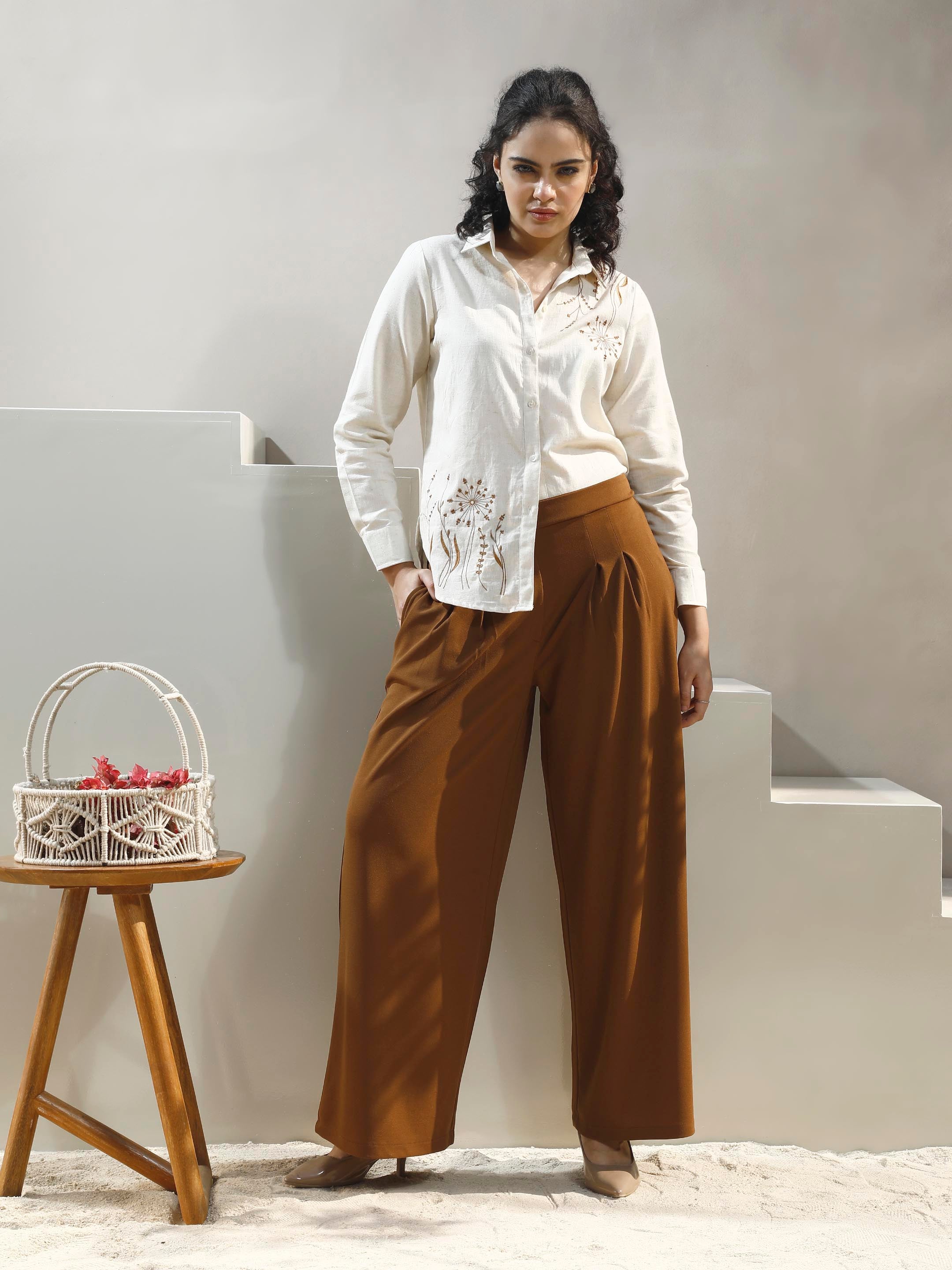 Women Relaxed Fit Spread Collar Floral Printed Cotton Casual Shirt