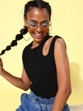 بلوزة قصيرة بفتحة كتف للنساء - أسود