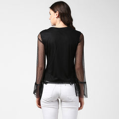 بلوزة نسائية سوداء من الدانتيل والكروشيه بتصميم ذاتي