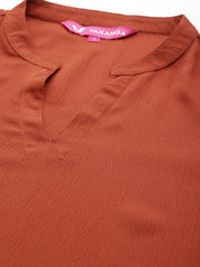 قميص نسائي بأكمام طويلة مع أكمام مقطوعة بشكل أنيق، قميص كورتا مستقيم مع جزء سفلي بلون موحد