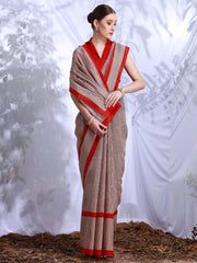 ساري نسائي من حرير بهجالبوري مطبوع باللون الكريمي بتصميم أنيق مع قطعة بلوزة