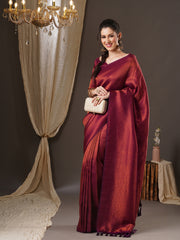 ساري نسائي من قماش الجورجيت الأرجواني بتصميم منسوج مع قطعة بلوزة