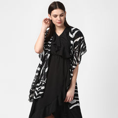 Women's Black and White Georgette Printed Open Shrug