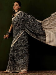 ساري نسائي أسود مطبوع من حرير بهجالبوري مع قطعة بلوزة