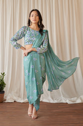 طقم ساري بلون أخضر بحري مع تنورة مشقوقة