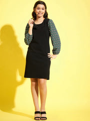 Girls fitted Dress with Green Printed Sleeves