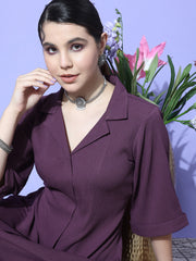 قميص نسائي من Kalini بتصميم على شكل حرف A مع ياقة قميص بلون بنفسجي مع جزء سفلي بلون متناغم