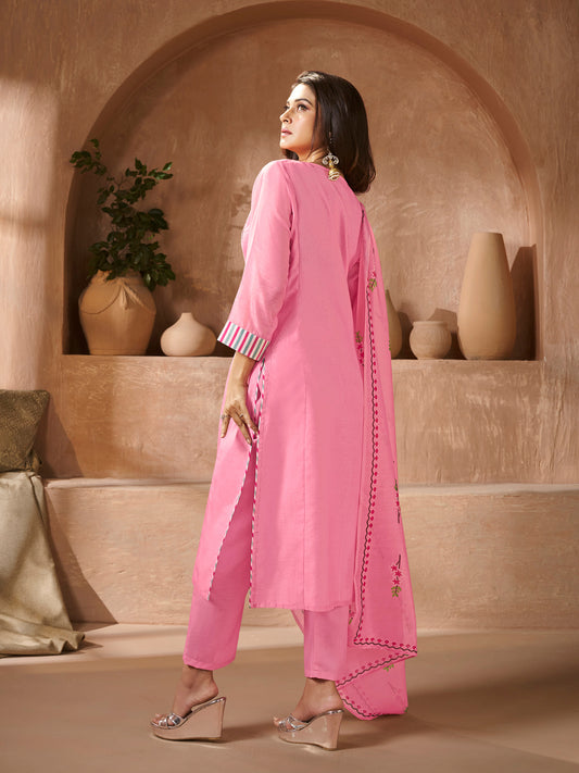 Elegant Peach Floral Embroidery Straight Kurta Set with Printed Dupatta
