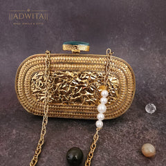 أدويتا - حقيبة كريستالية بلمسة من الزمرد