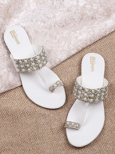 Shop Stylish Flats & Casual Footwear for Women Online in UAE