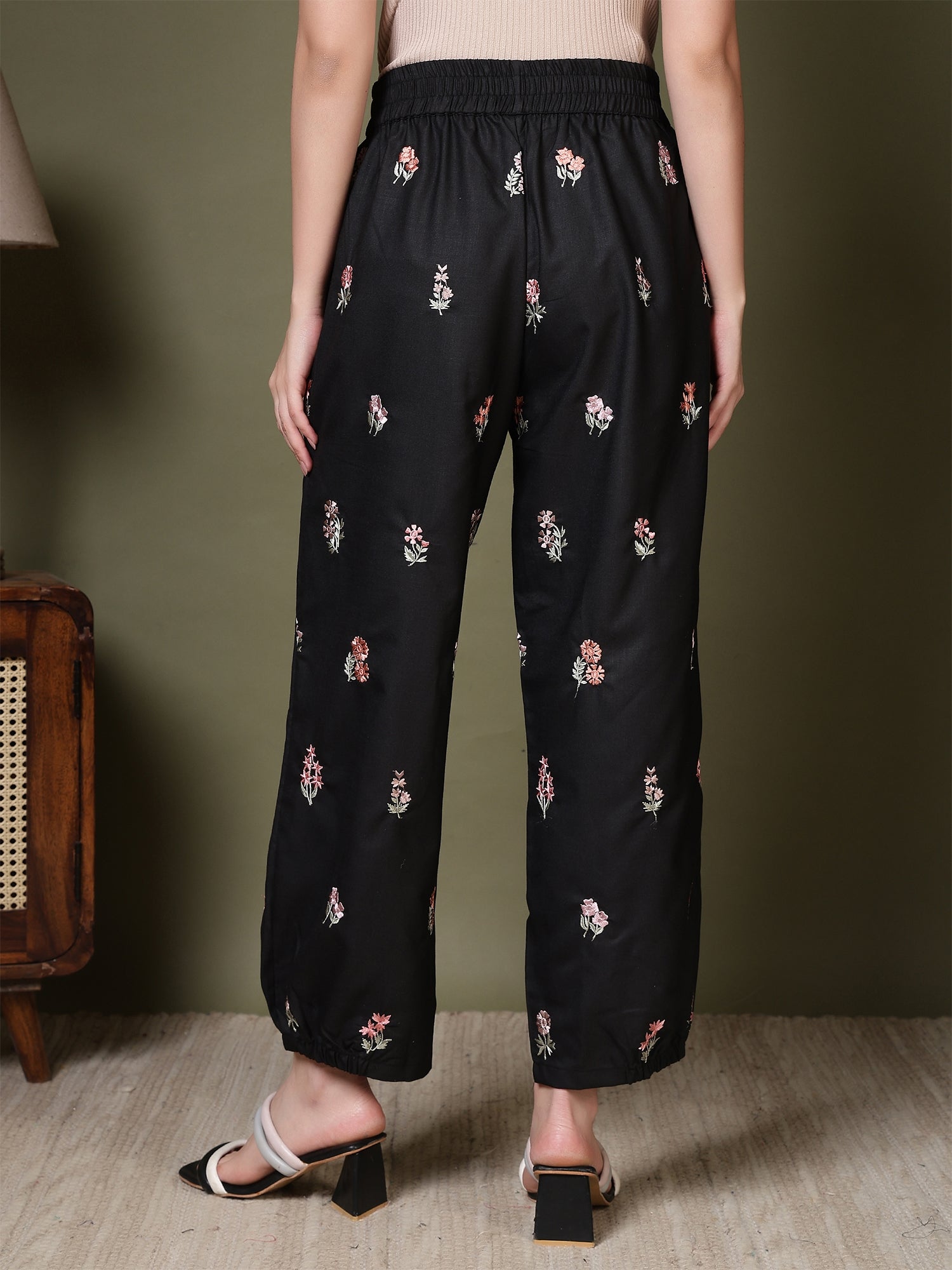 women embroidered relaxed fit elasticated waist casual trouser