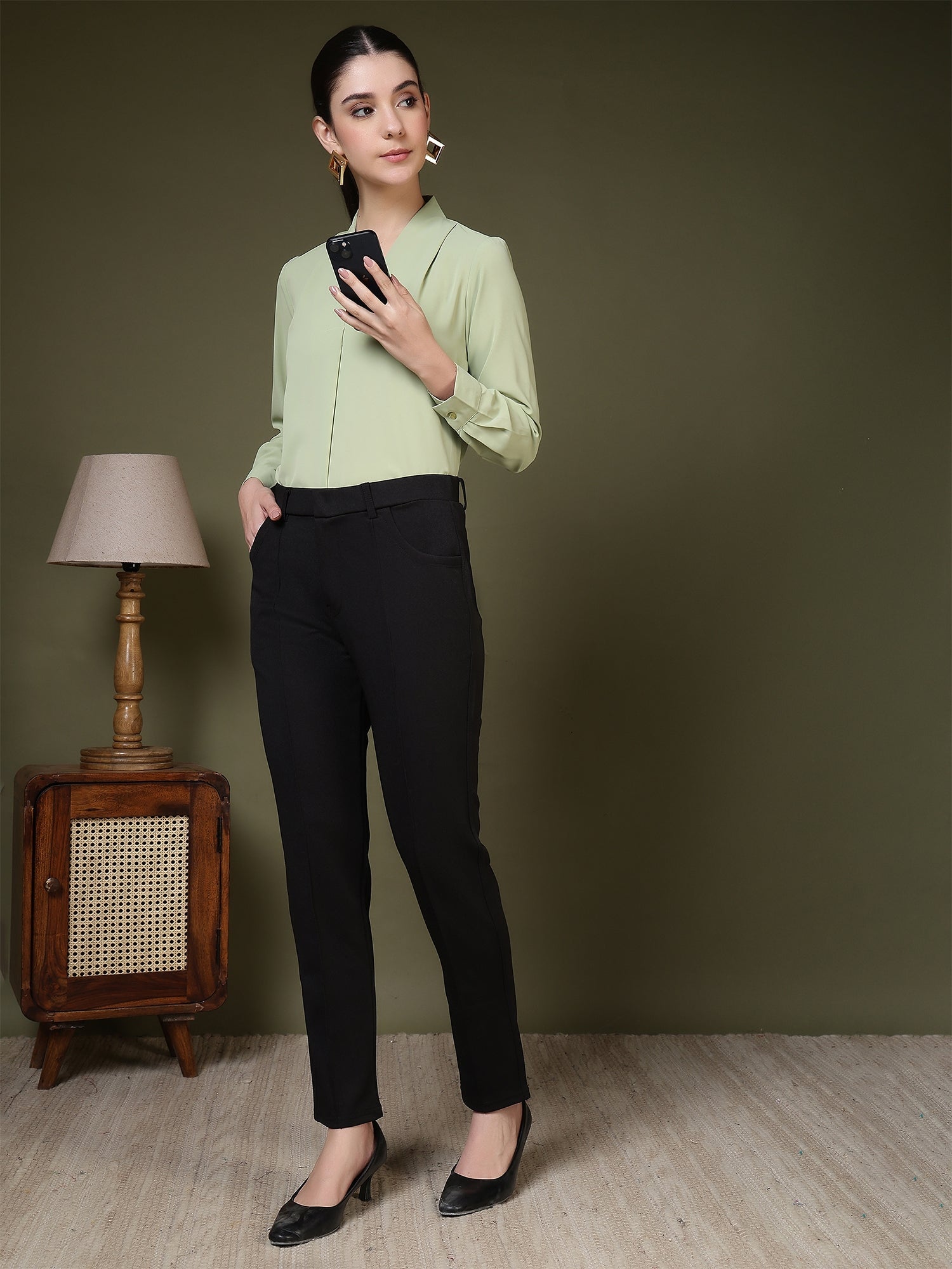 women straight fit formal trousers with front seam detailing