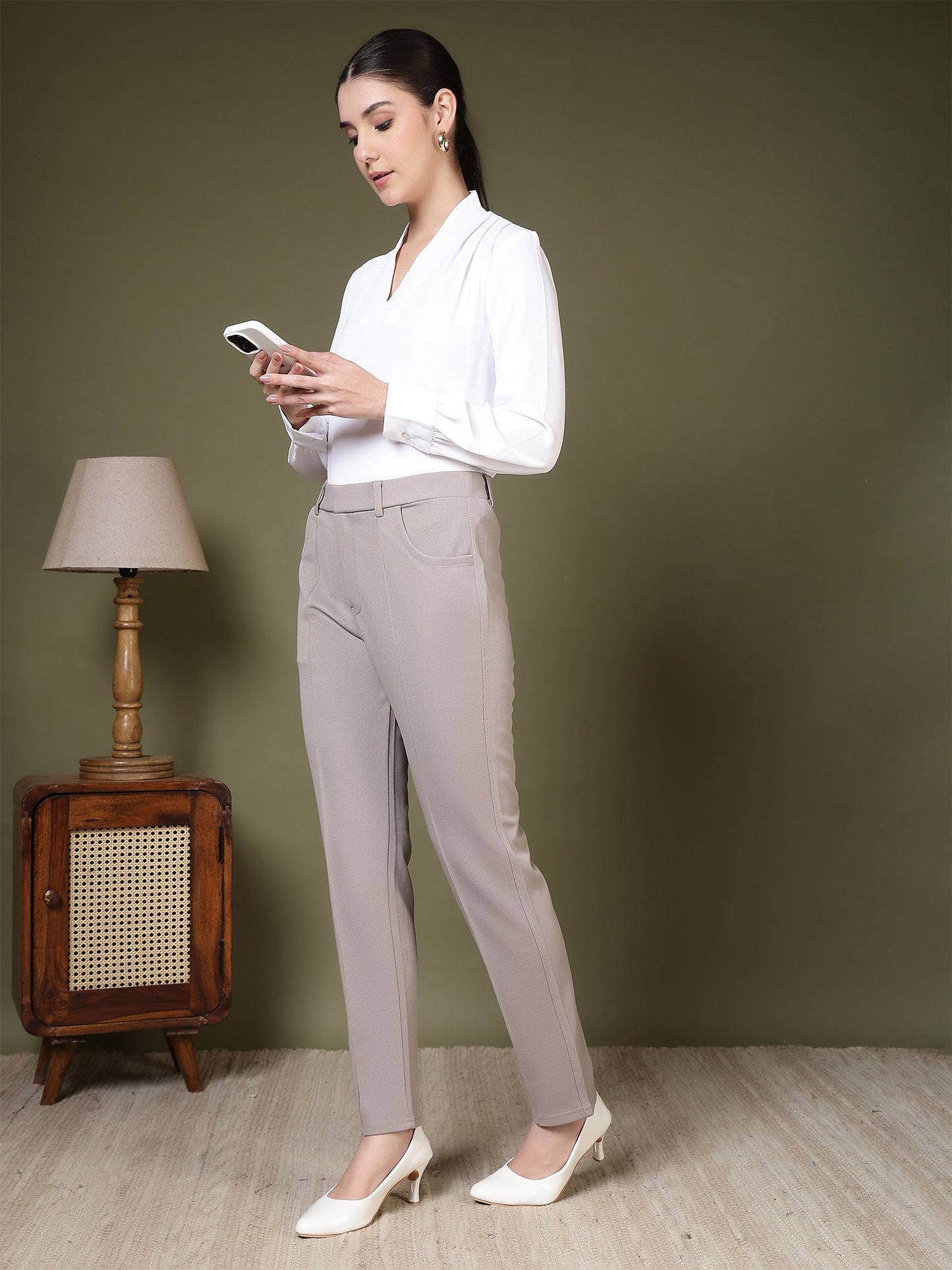women straight fit formal trousers with front seam detailing