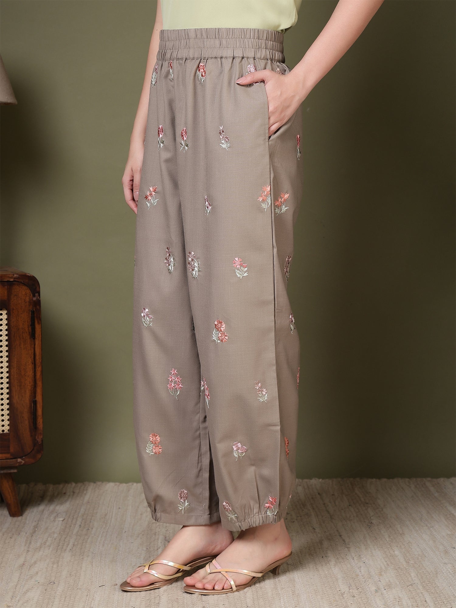 women embroidered relaxed fit elasticated waist casual trouser