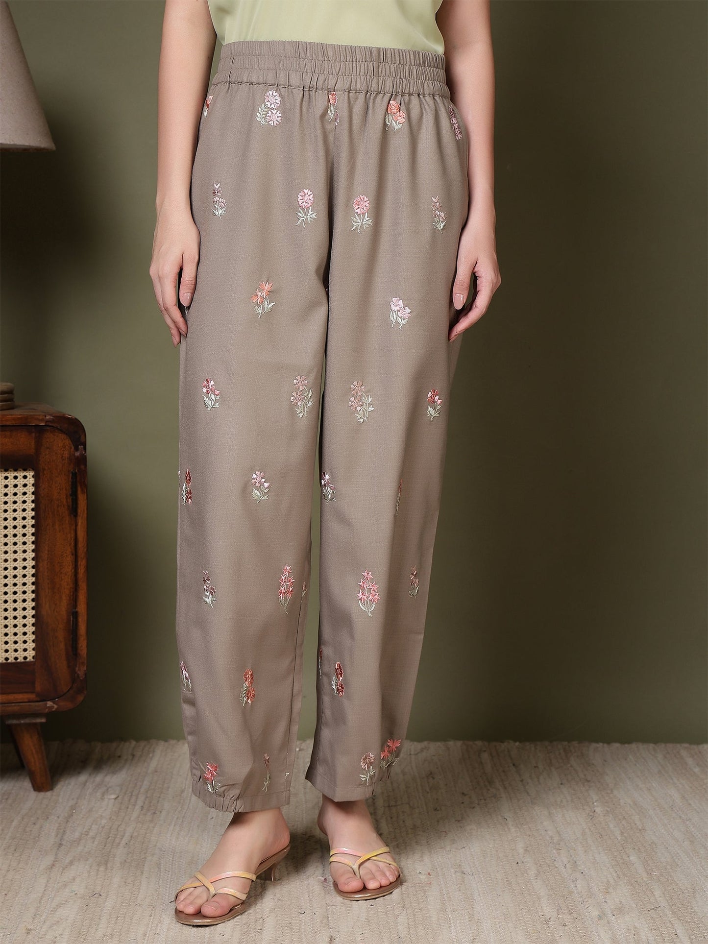 women embroidered relaxed fit elasticated waist casual trouser