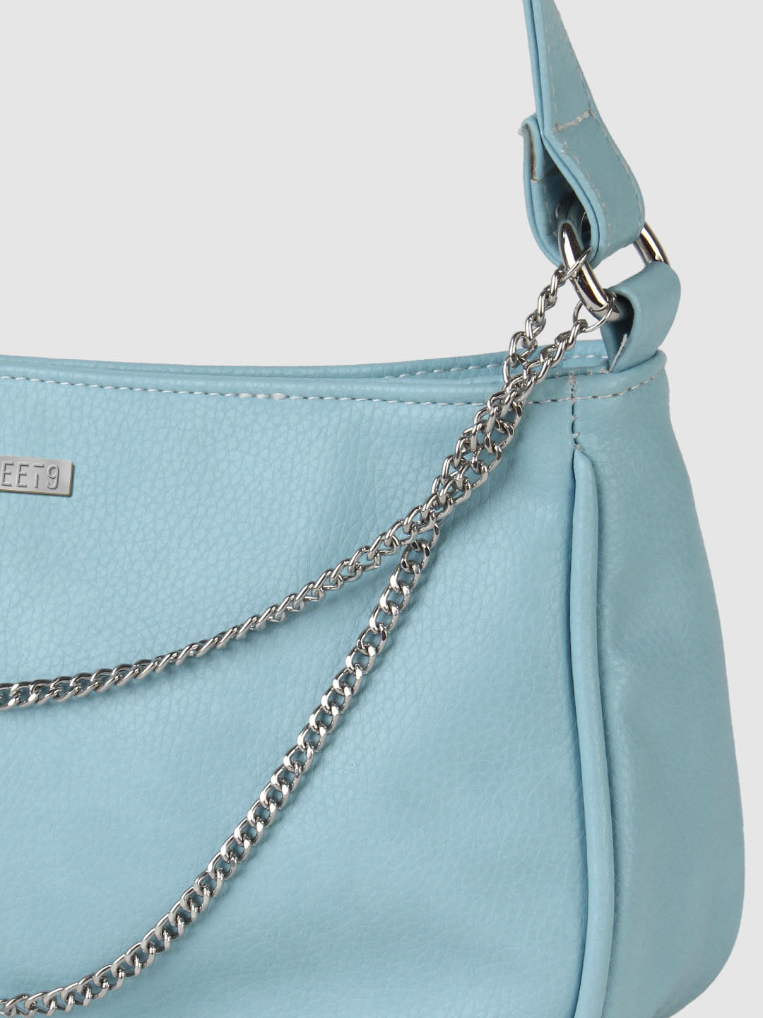 Chained Up Clutch
